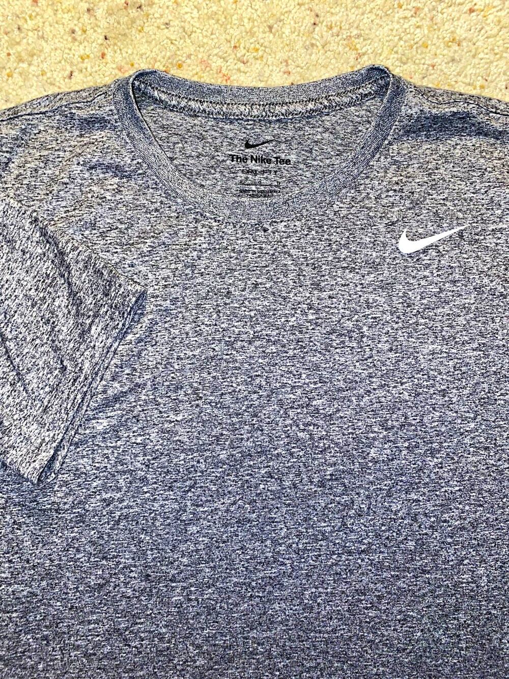 Nike Dri FIT Mens Large Gray Heather Swoosh Logo Athletic Training Gym Tee Shirt
